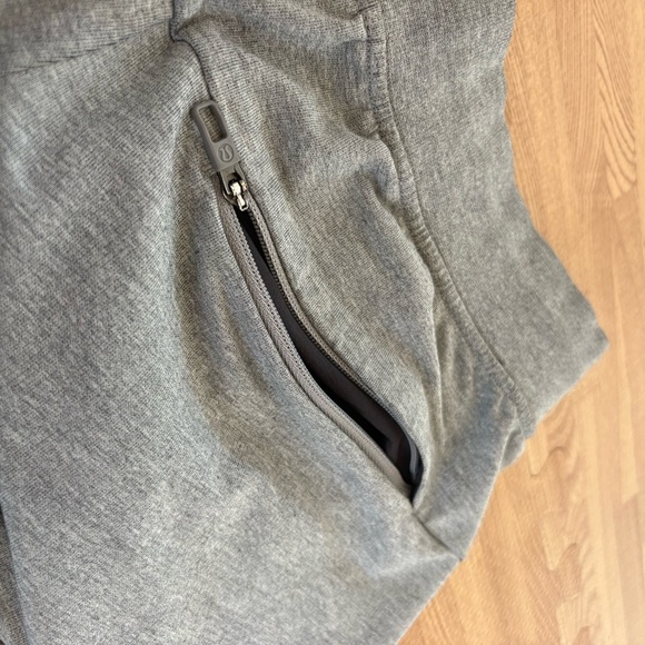 Lululemon City Sweat Short 9” Heather Grey Size S Men Fleece Lined Lounge Shorts - Picture 10 of 11